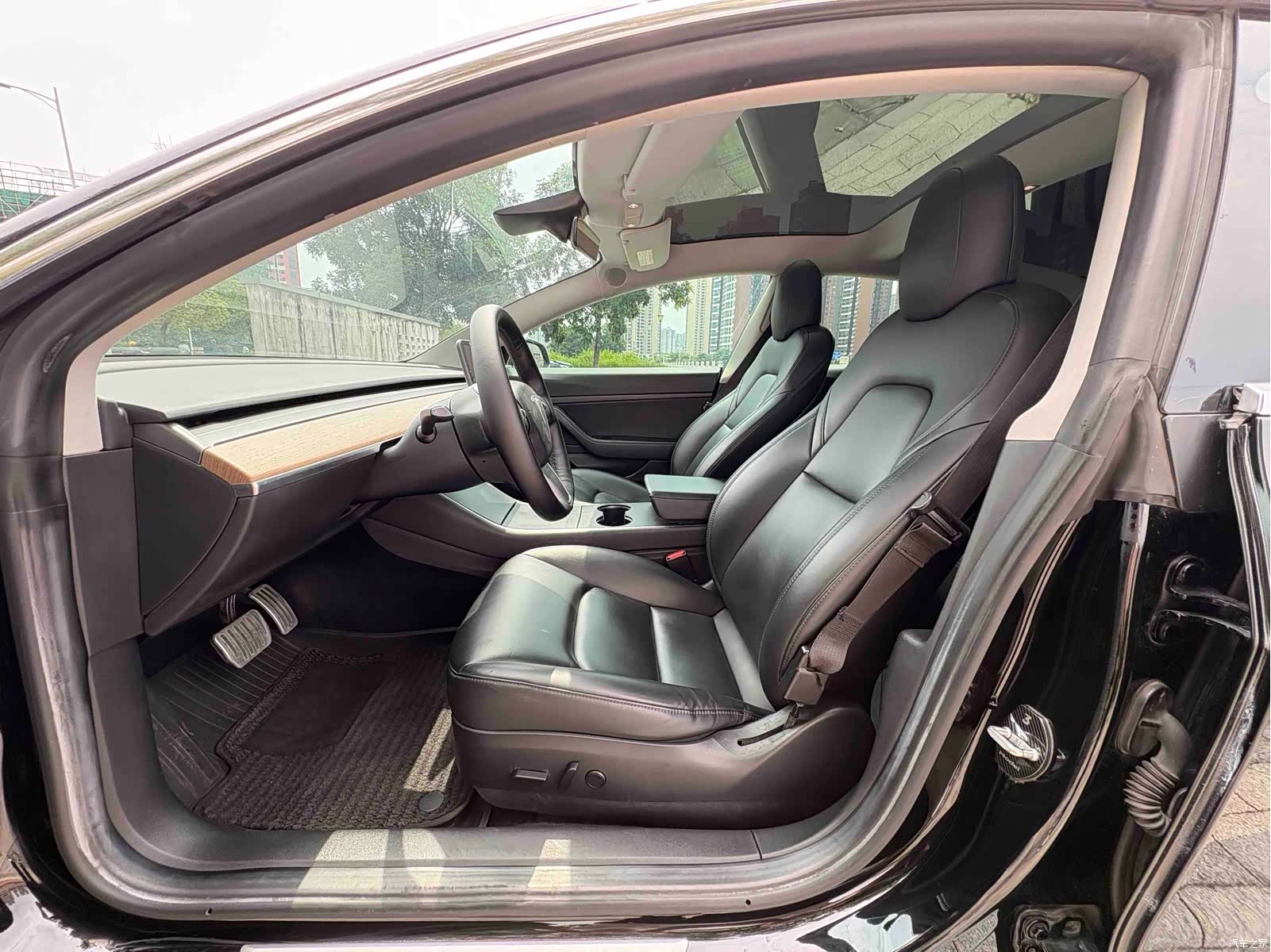 Tesla Model 3, 2020 4