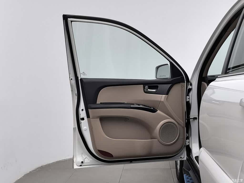 Kia GL, 2014 8