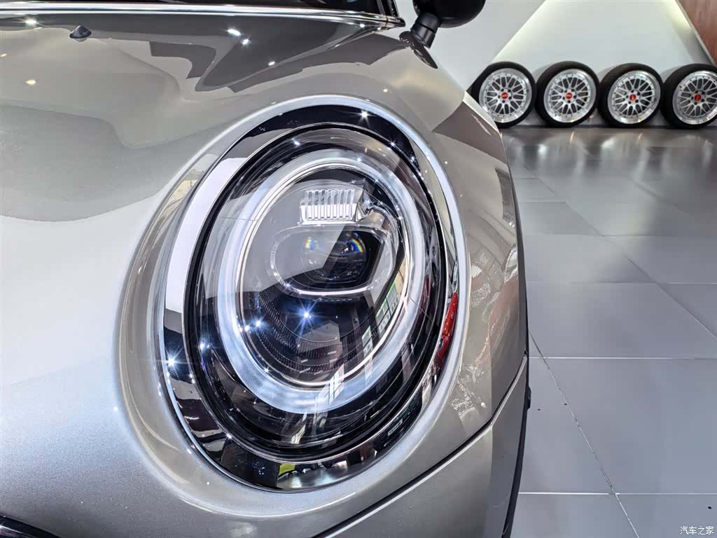 Mini Clubman, 2020 19