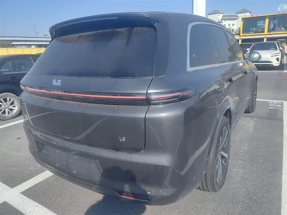 Li Auto Ideal L8