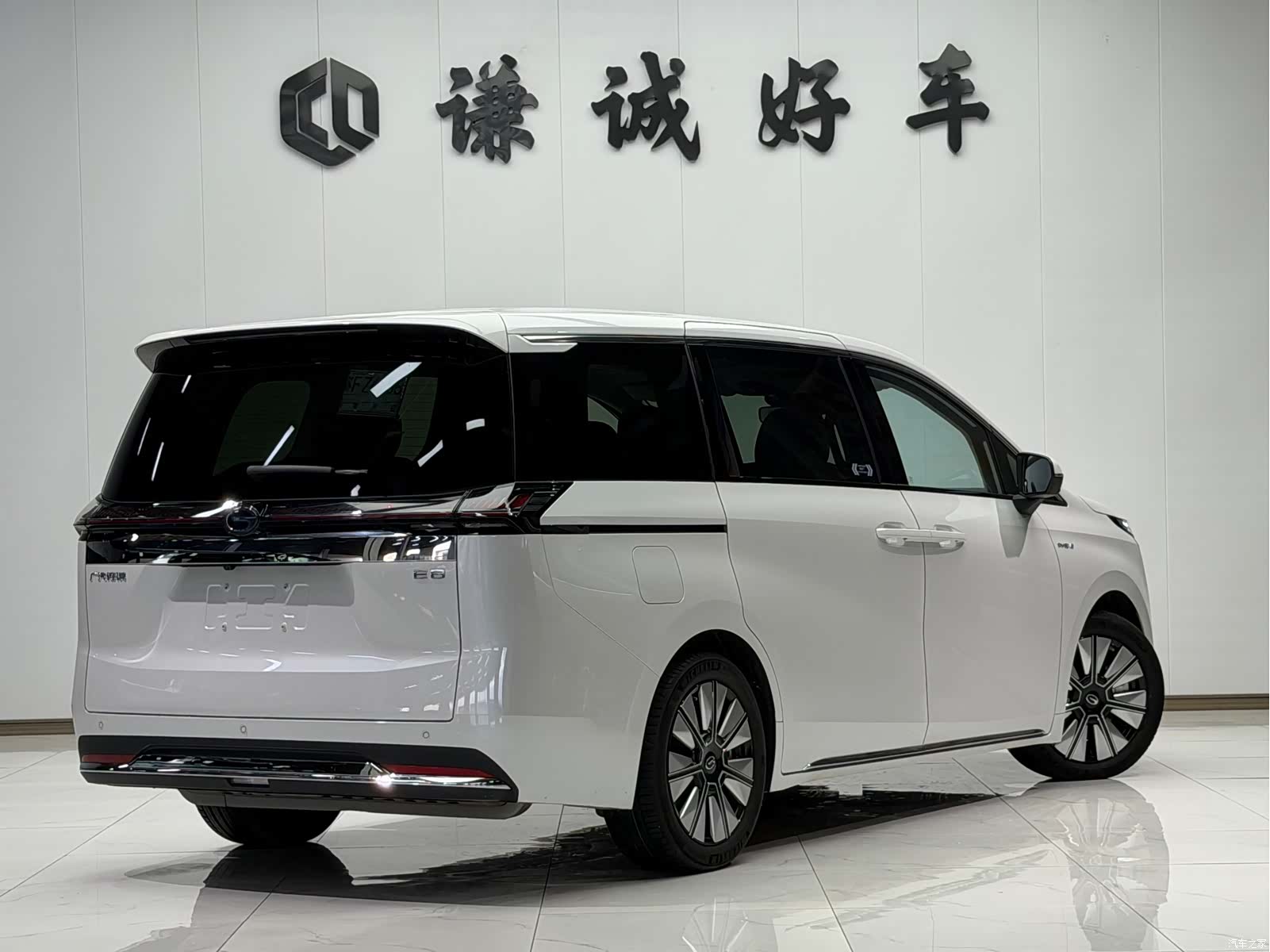 Trumpchi E8, 2025 все фото