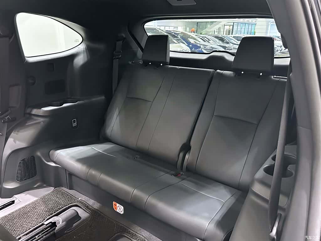 Toyota Crown, 2024 10