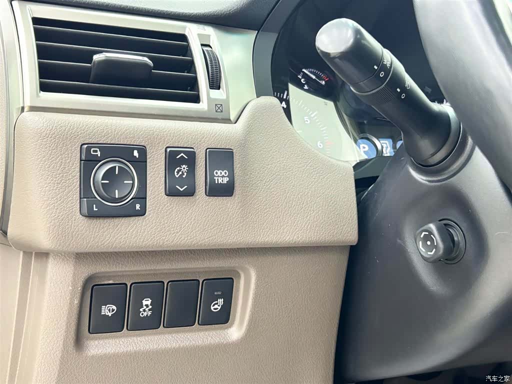 Lexus GX, 2013 24