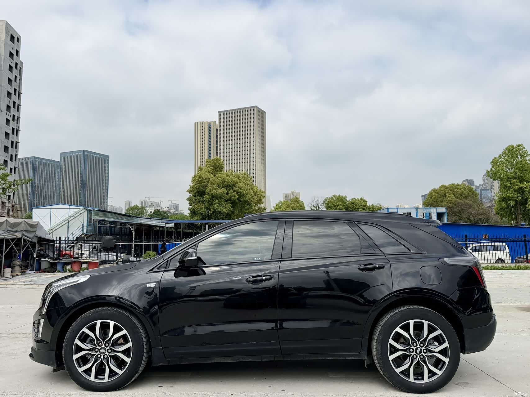 Cadillac XT5, 2023 все фото