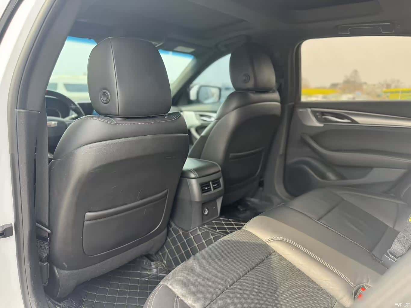 Cadillac CT5, 2020 все фото