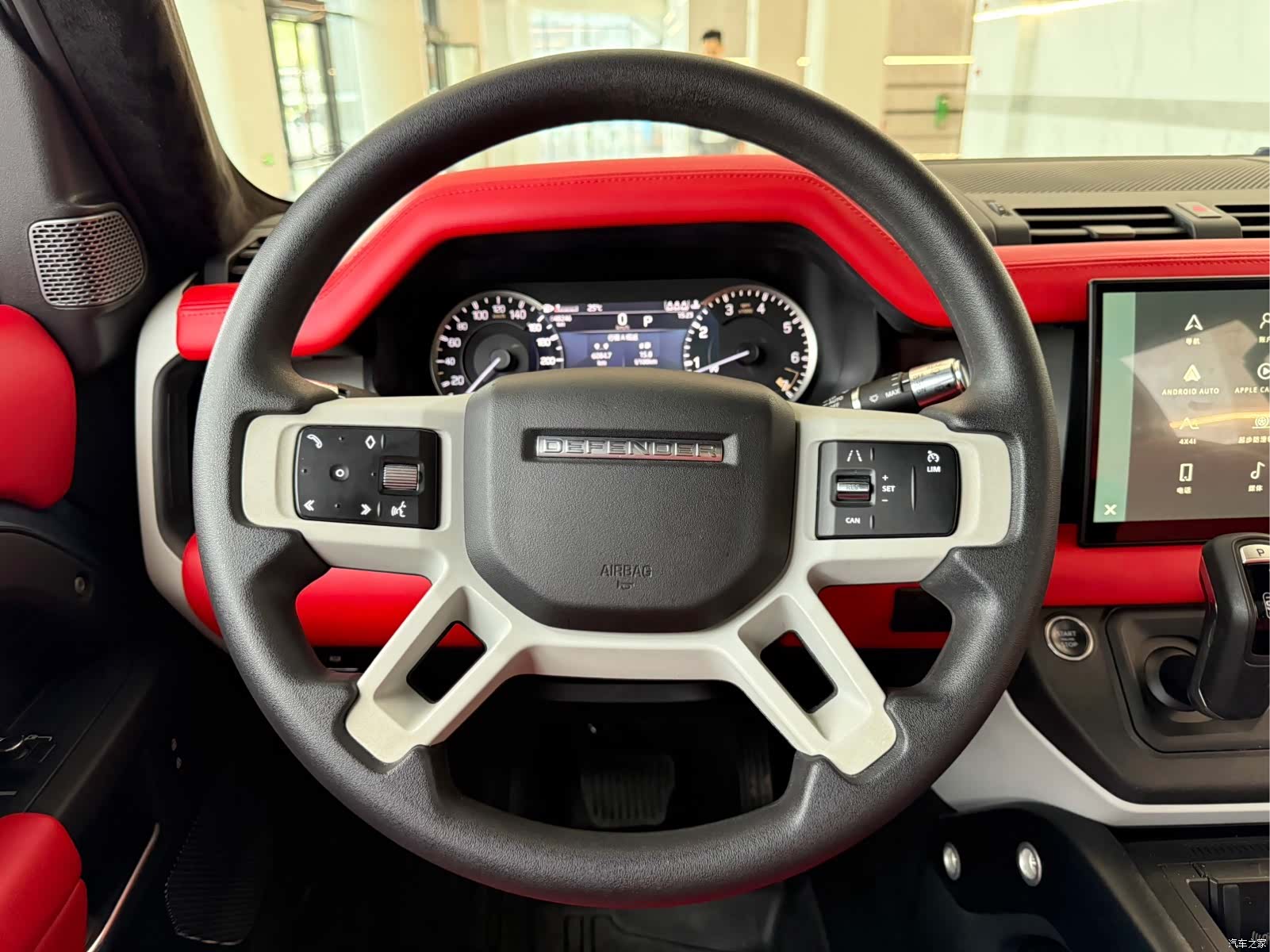 Land Rover Defender, 2022 12