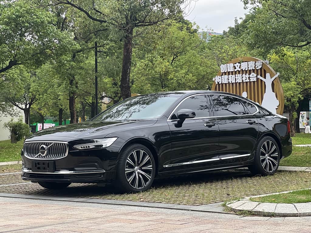 Volvo S90