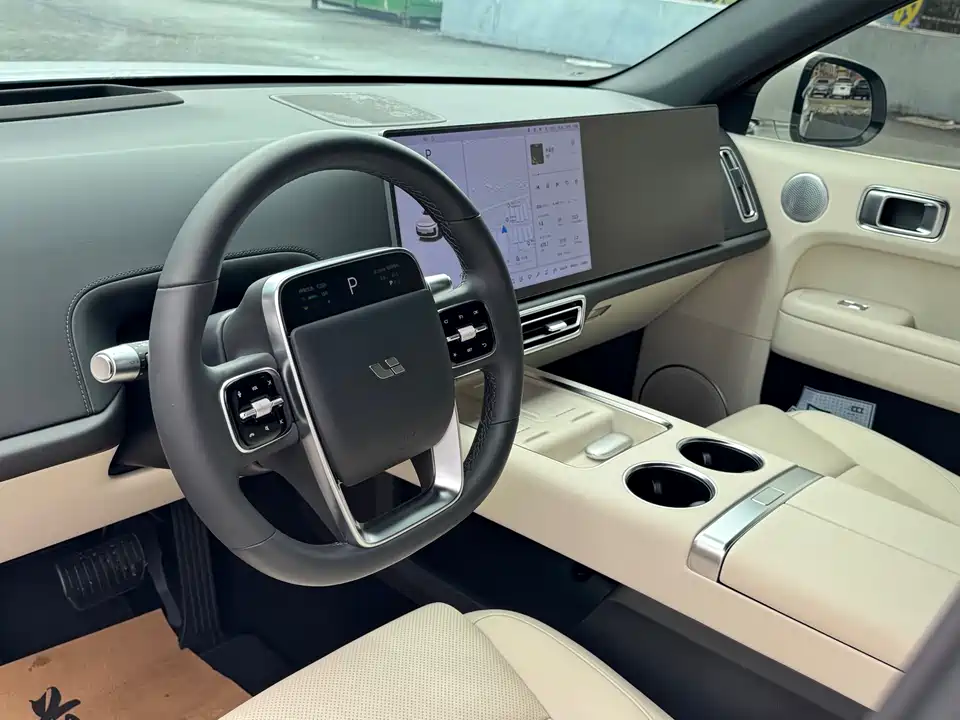 Li Auto Ideal L6