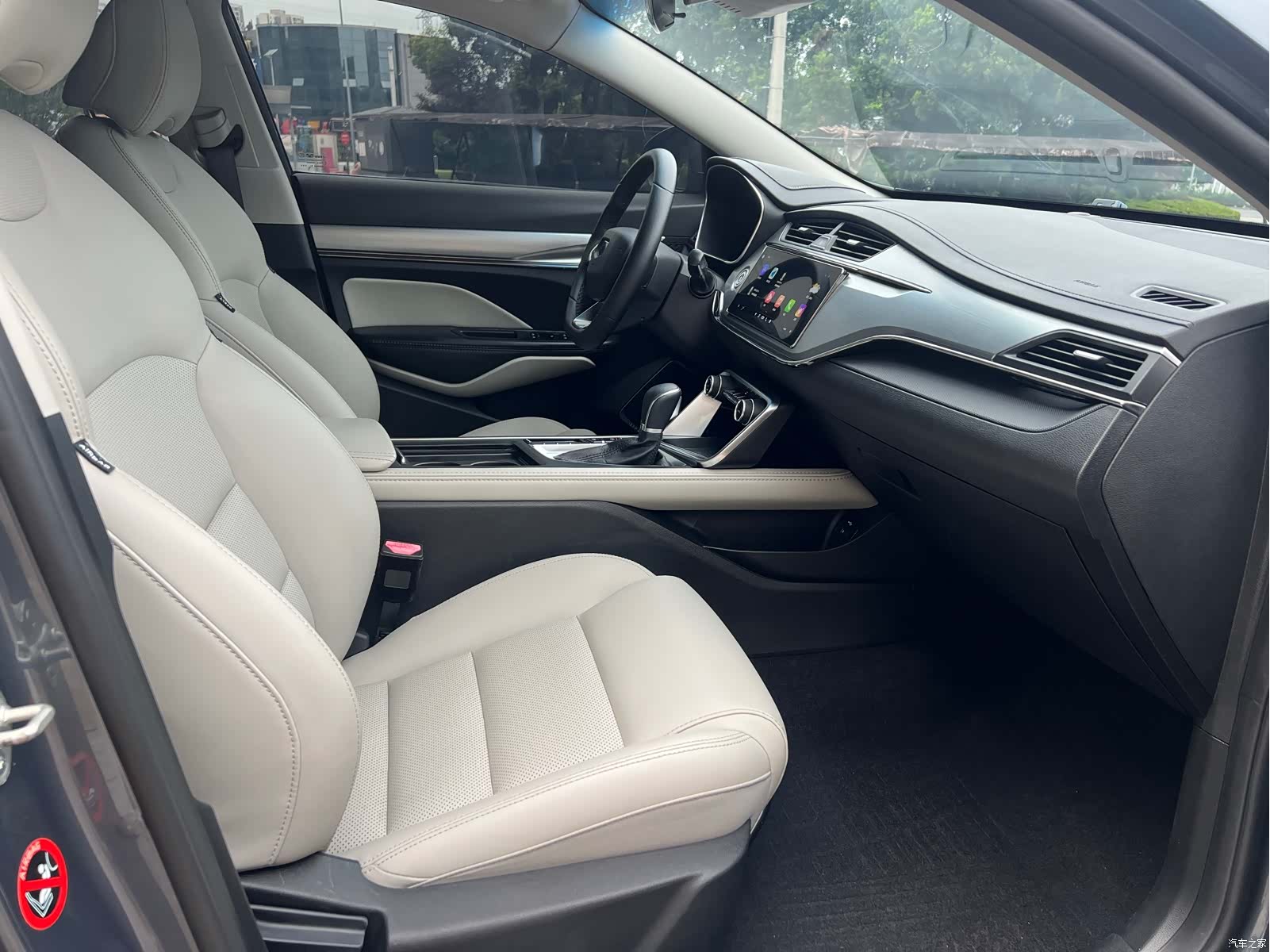 Geely Binray, 2019 9