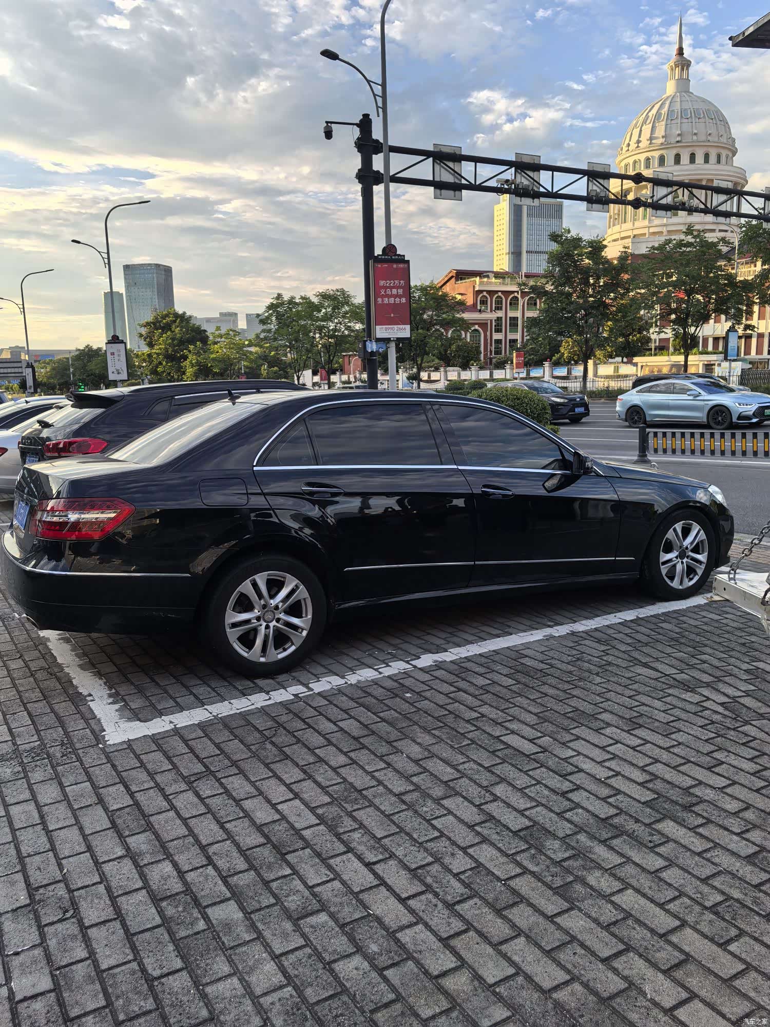 Mercedes-Benz E-Class, 2010 4