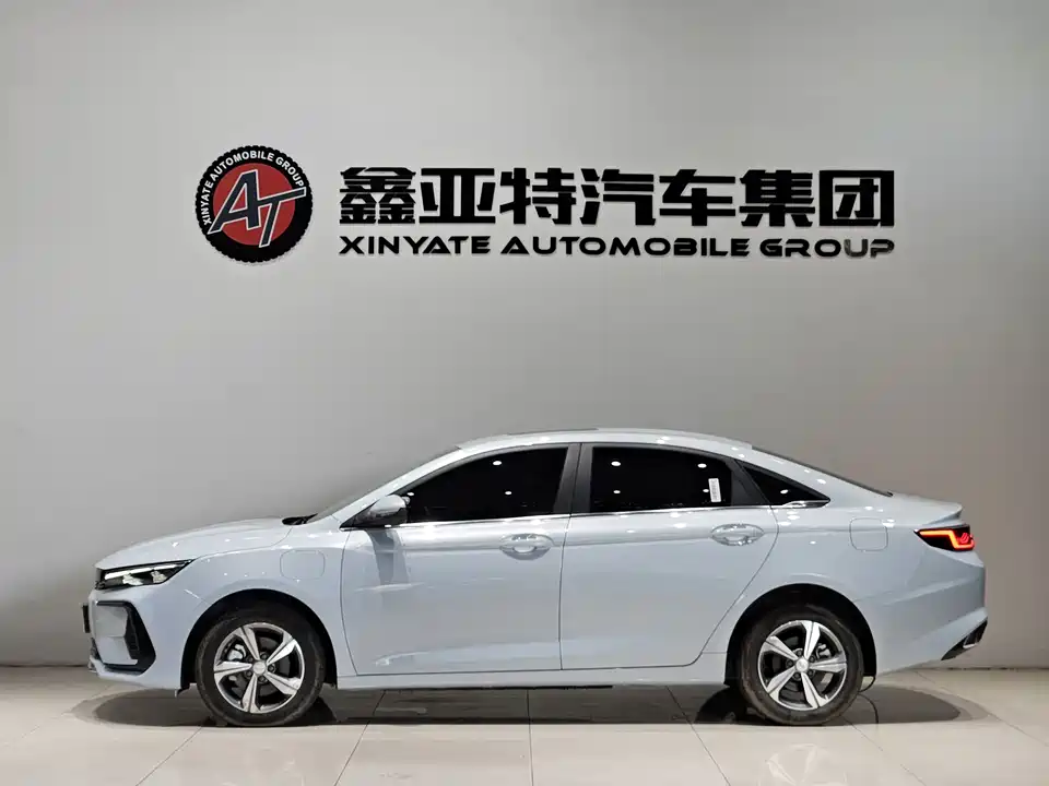 Geely Emgrand L HiP