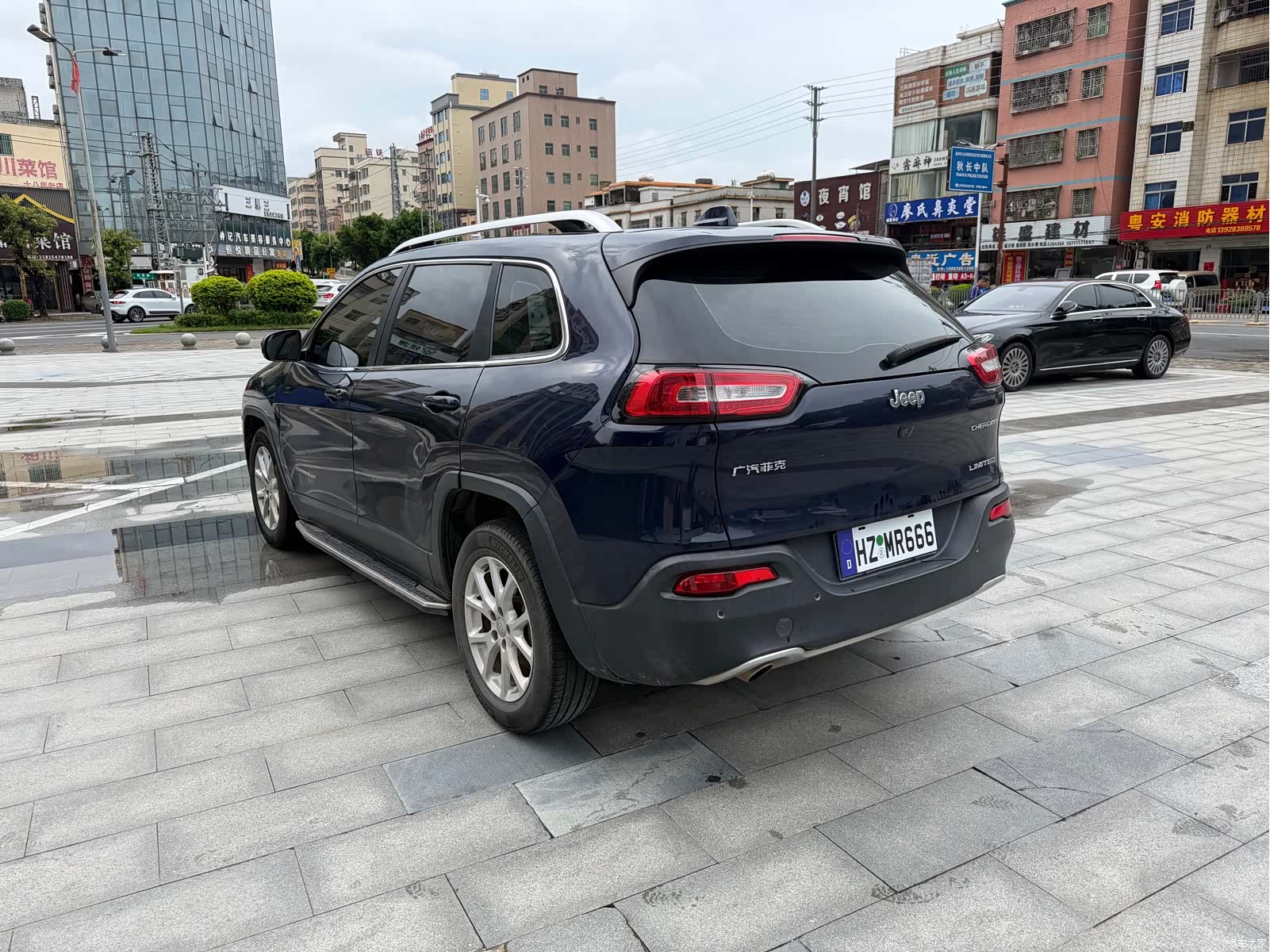 Jeep Cherokee, 2017 9