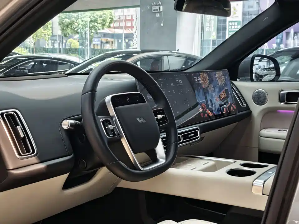 Li Auto Ideal L6