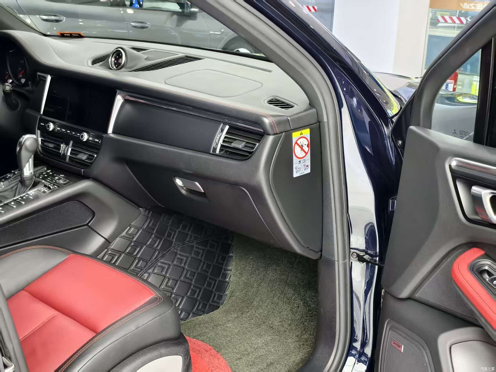 Porsche Macan, 2021 12