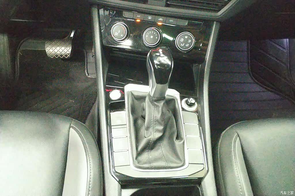 Volkswagen Sagitar, 2020 16