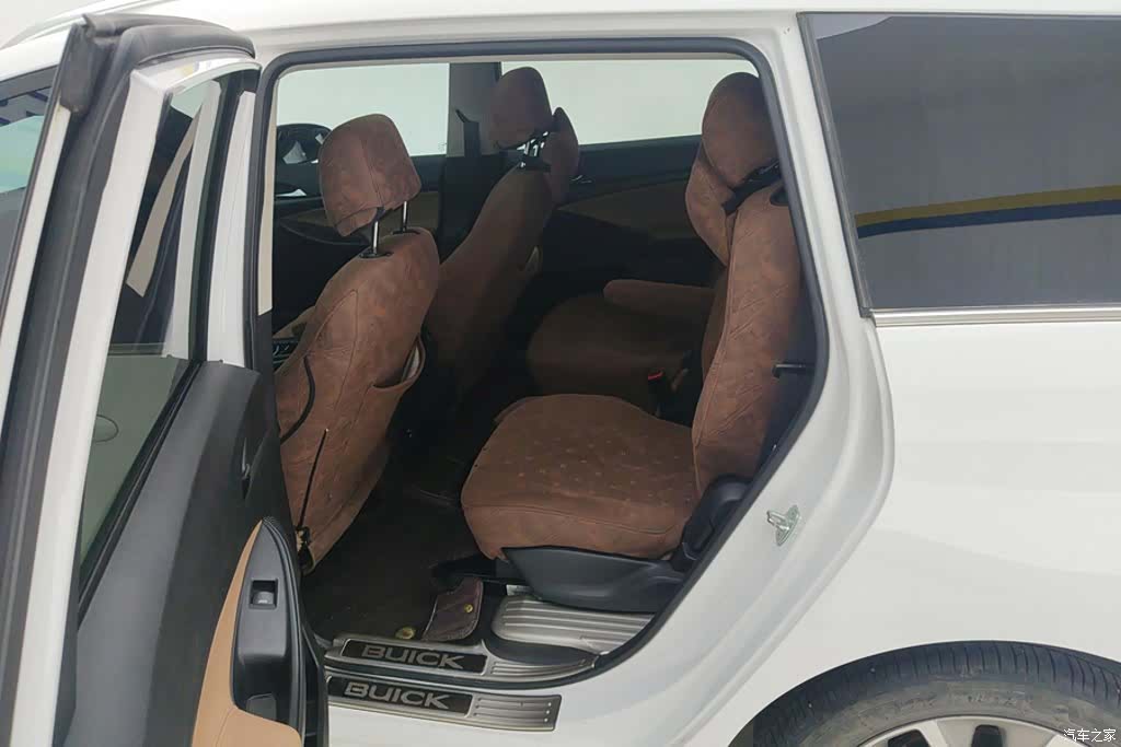 Buick GL6, 2023 11
