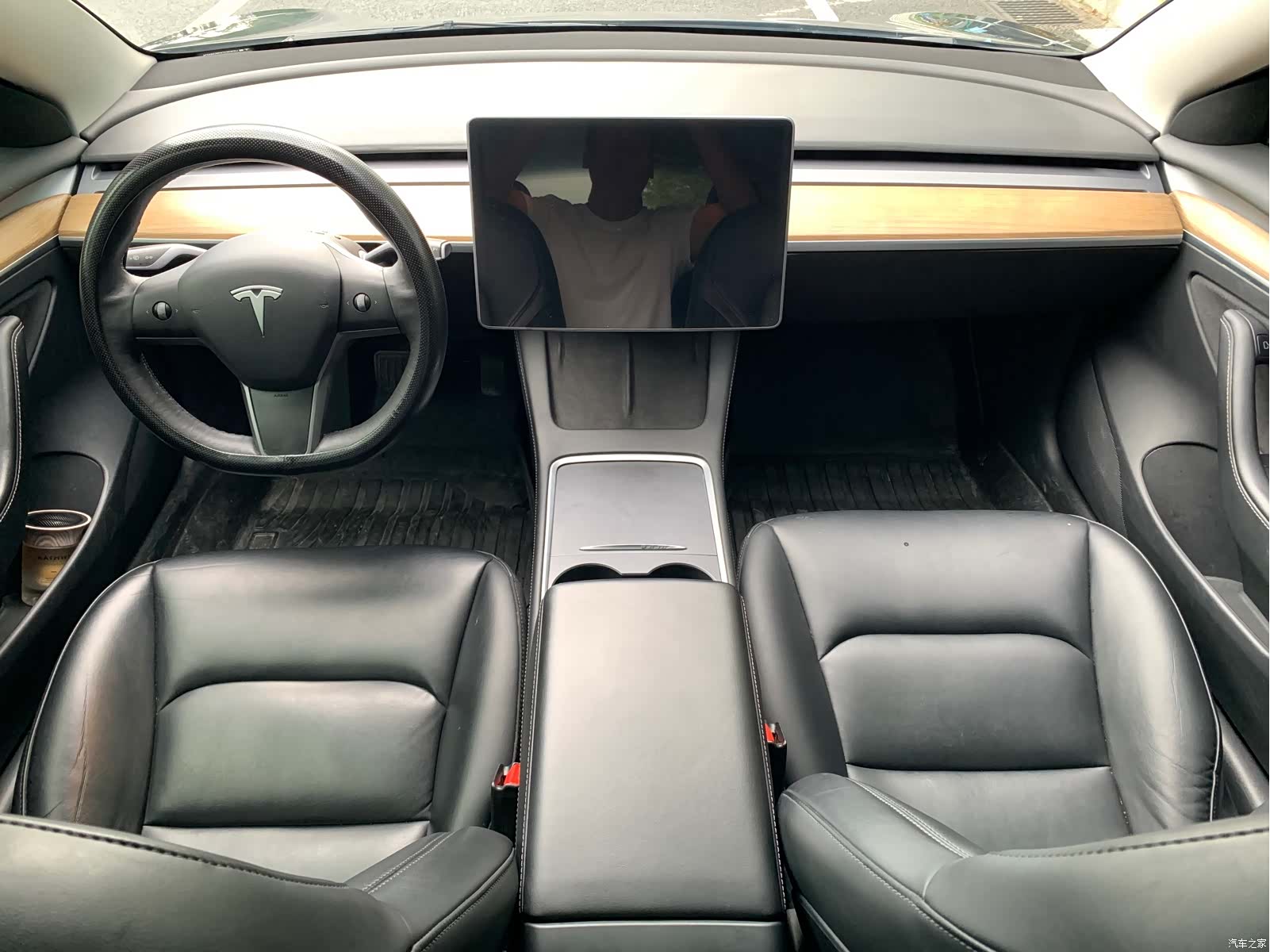 Tesla Model 3, 2022 12