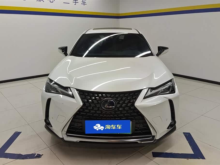 Lexus UX Lexus UX