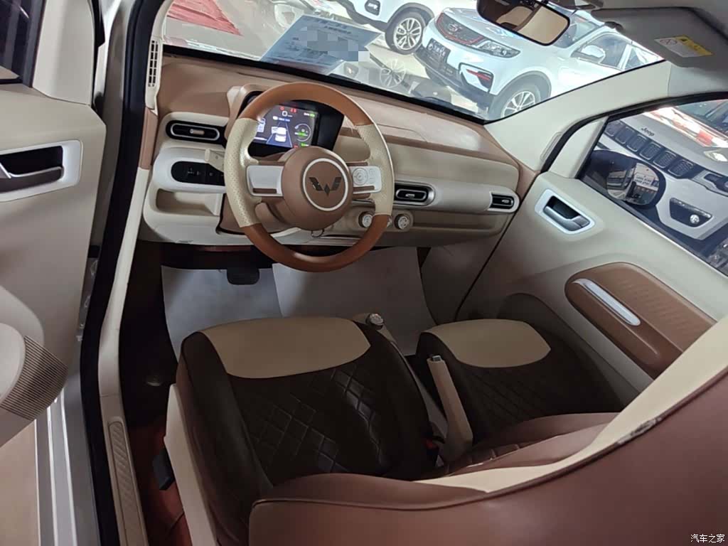 Wuling MINIEV, 2025 10