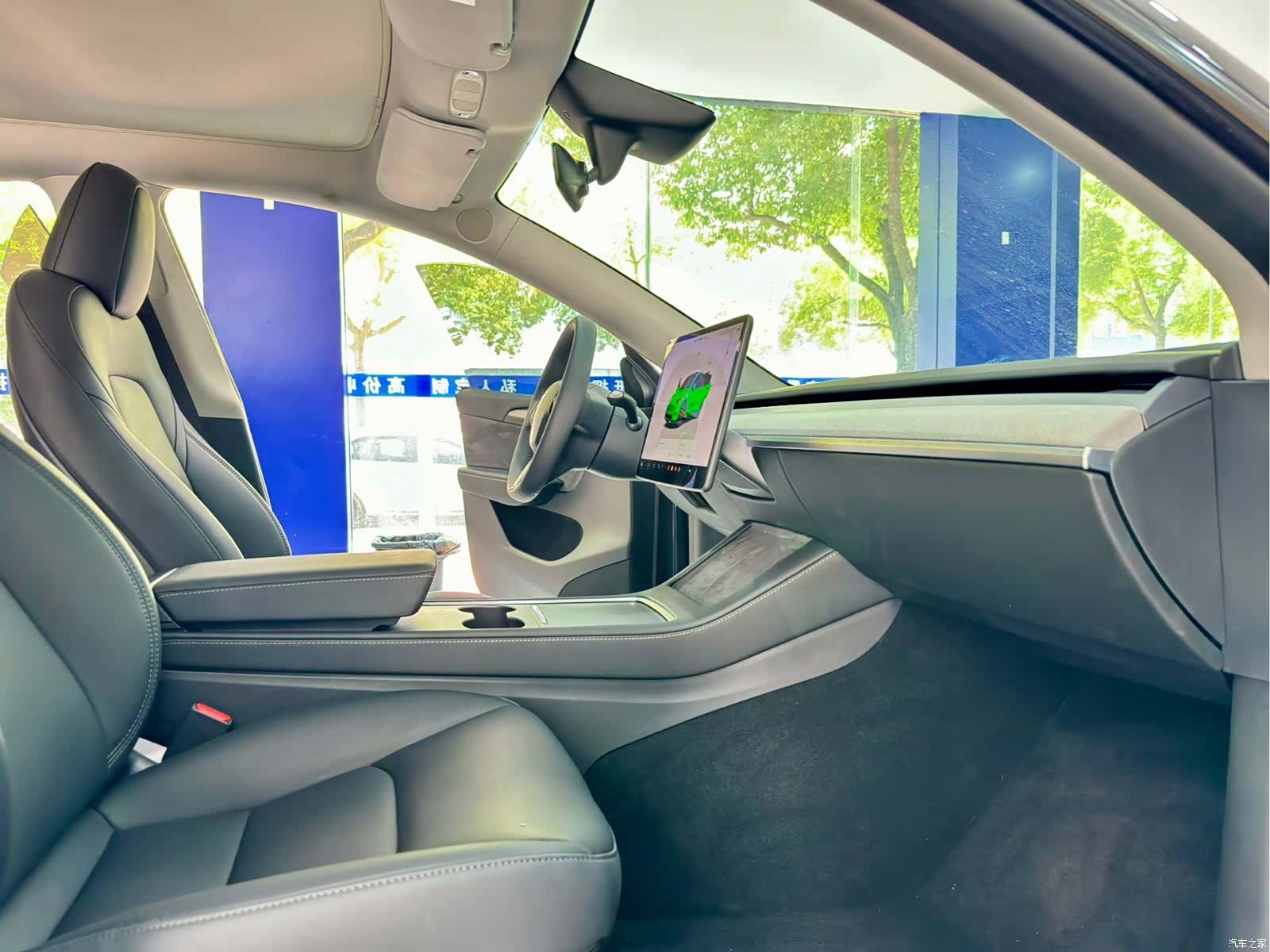 Tesla Model Y, 2024 11