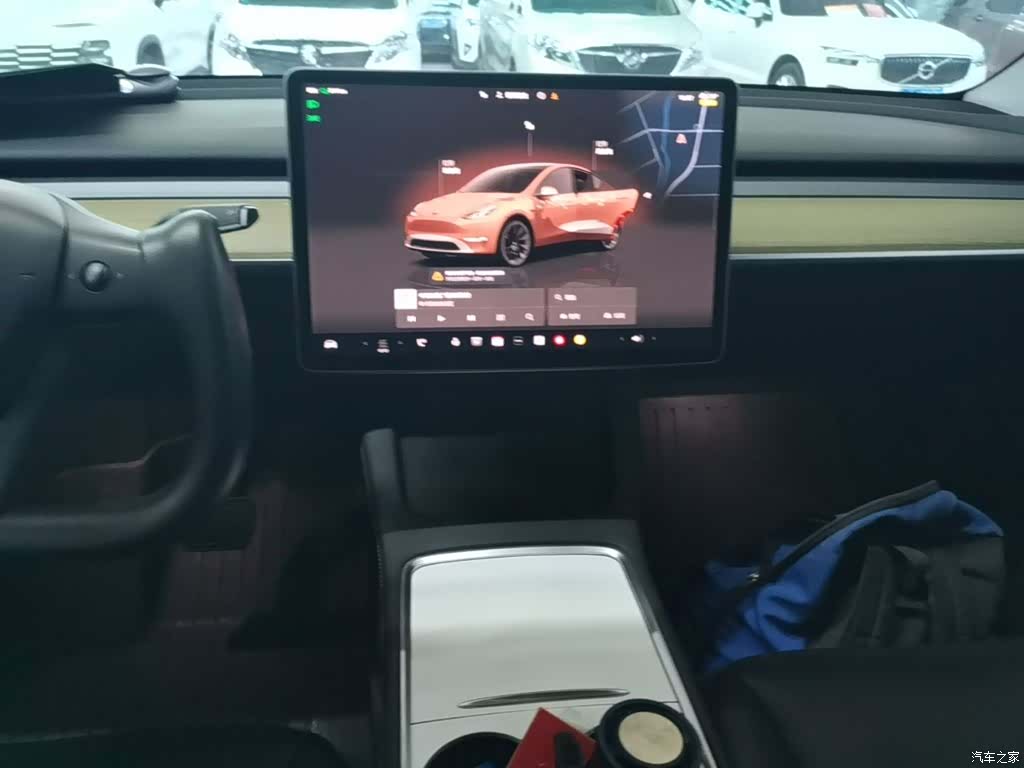 Tesla Model Y, 2023 13