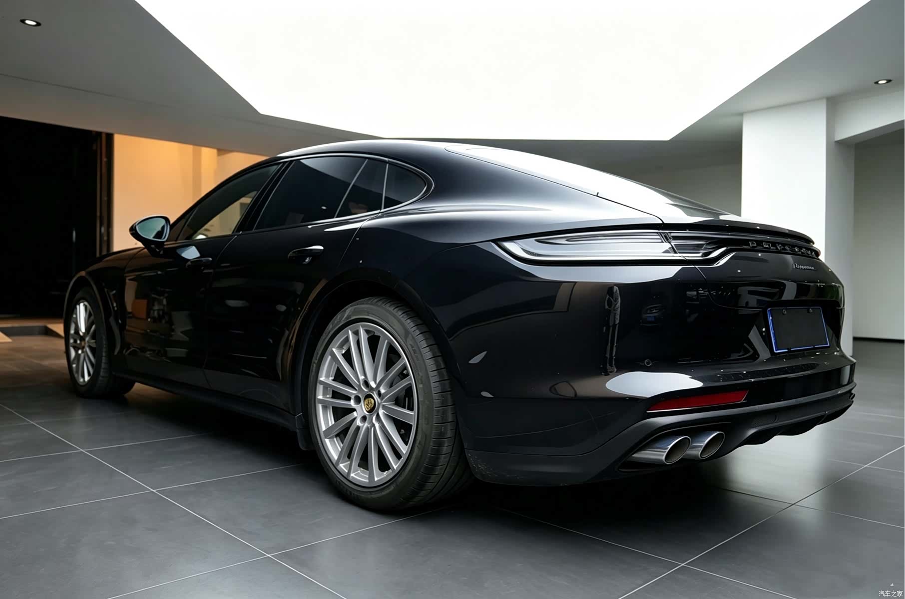 Porsche Panamera, 2023 6