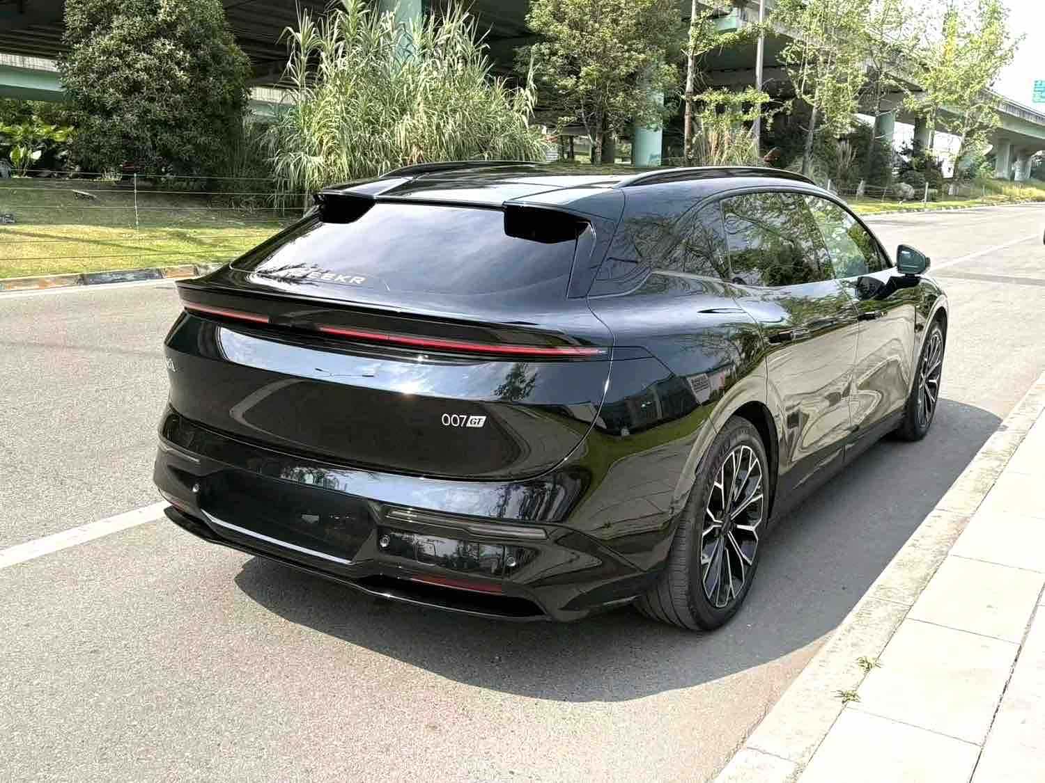 Zeekr 007, 2025 все фото