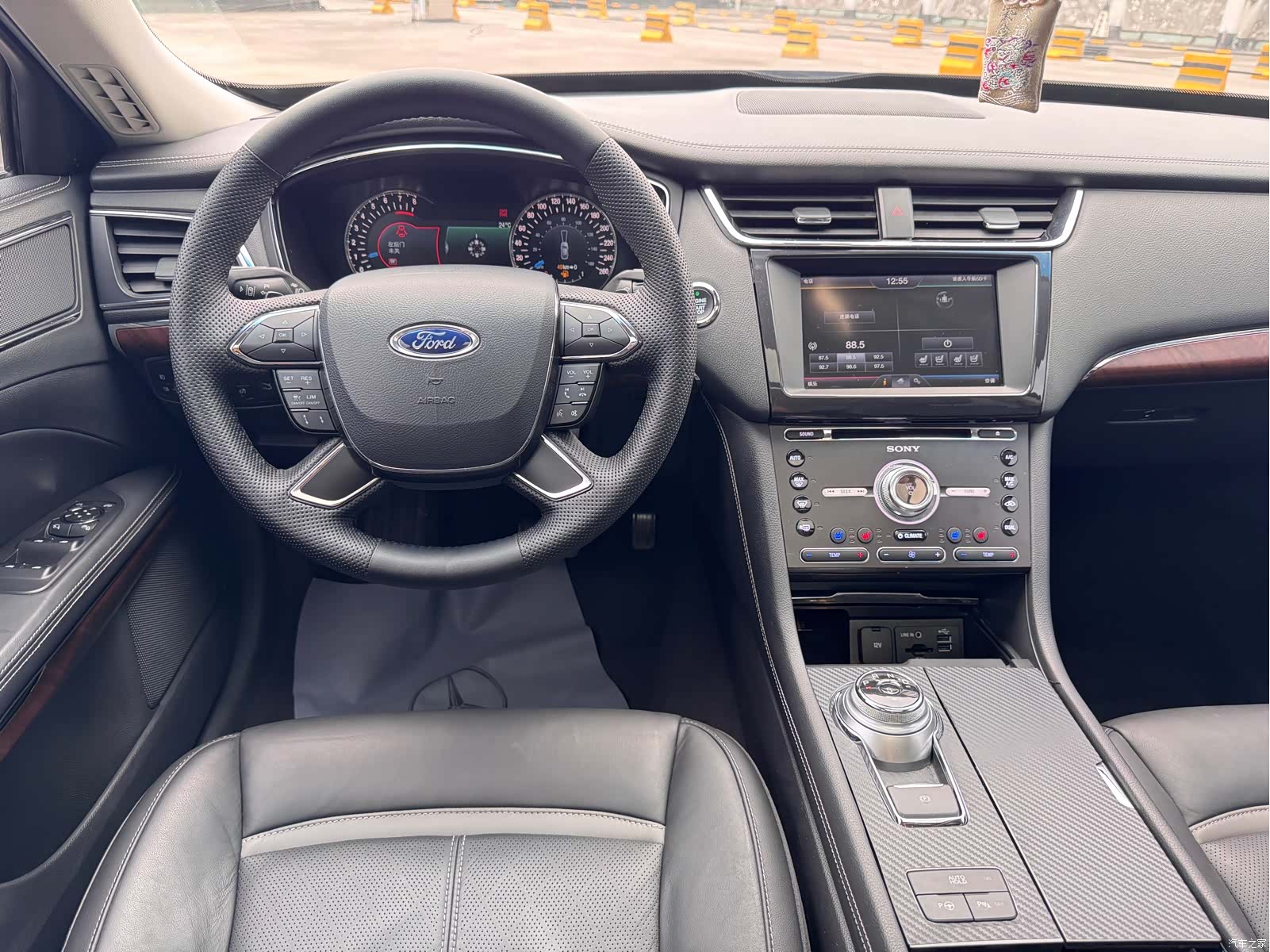 Ford Taurus, 2018 11
