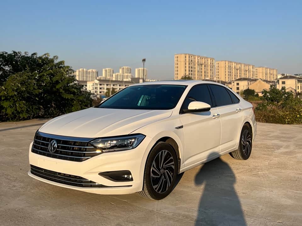 Volkswagen Sagitar