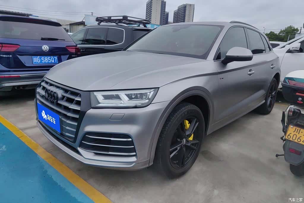 Audi Q5L, 2019 1