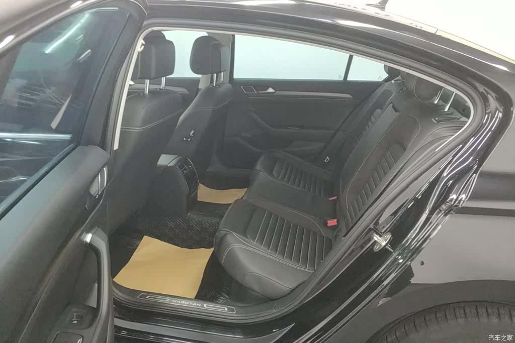 Volkswagen Magotan, 2020 11