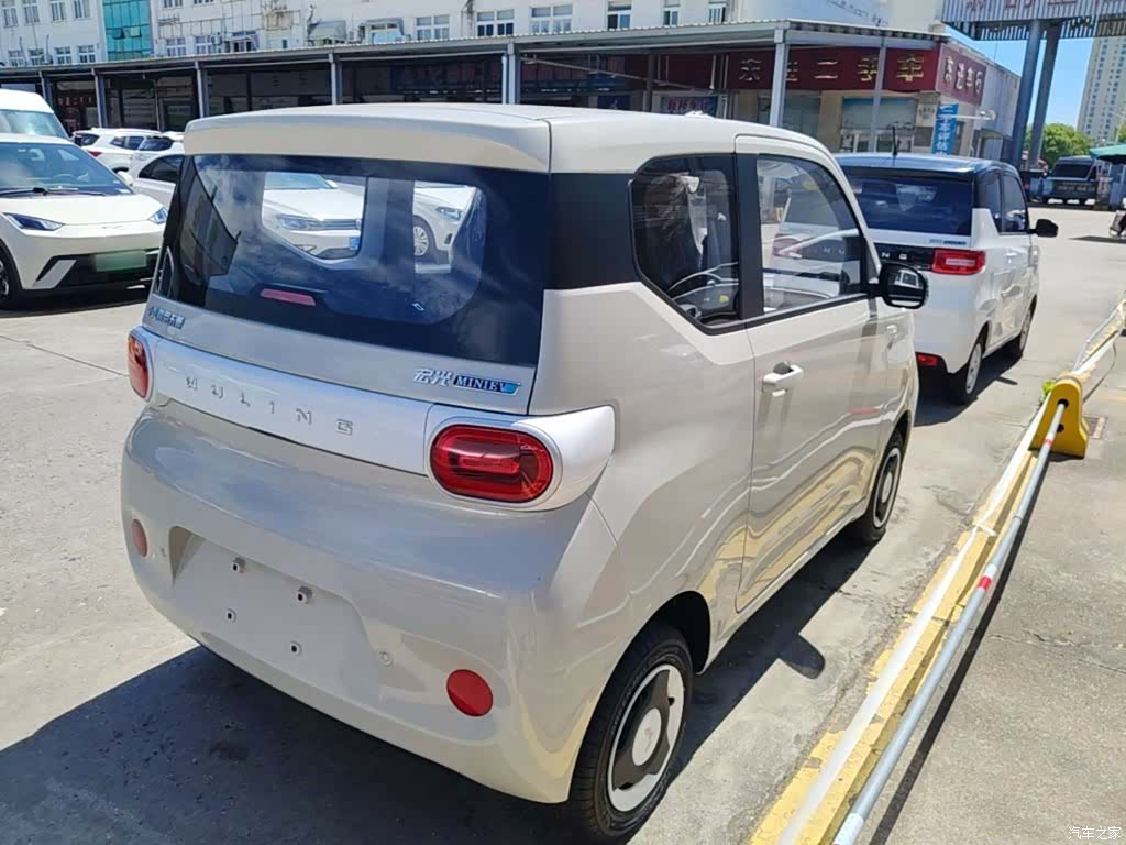 Wuling MINIEV, 2026 7