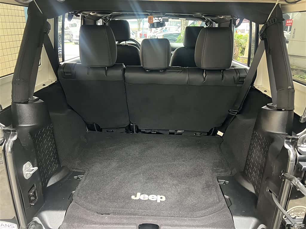 Jeep Wrangler, 2017 16