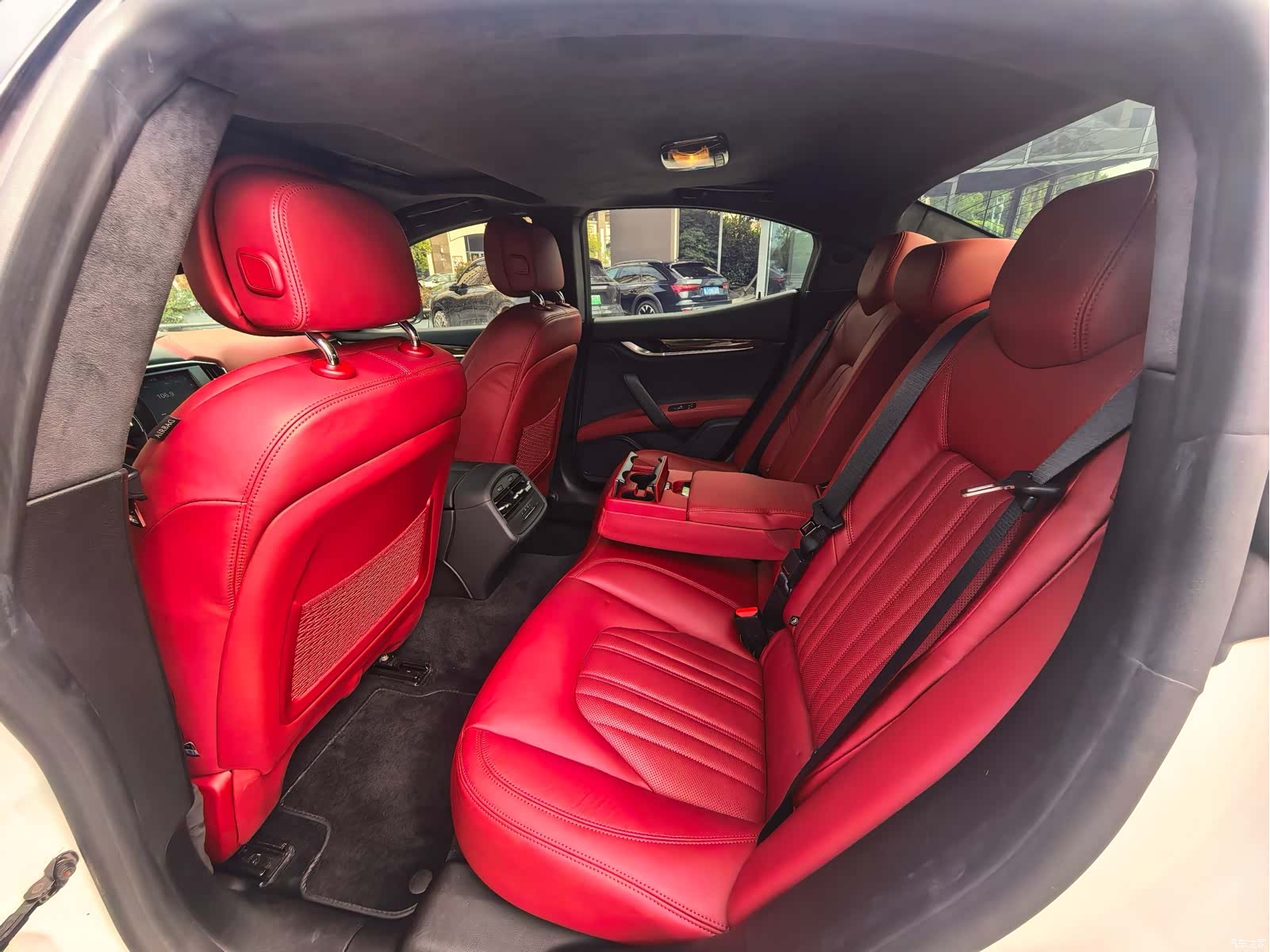 Maserati Ghibli, 2016 7