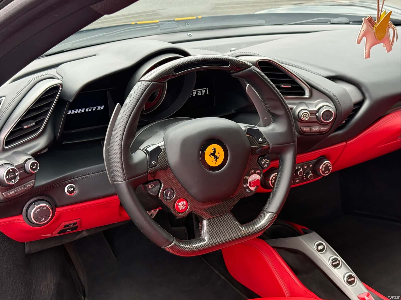 Ferrari 488, 2018 12