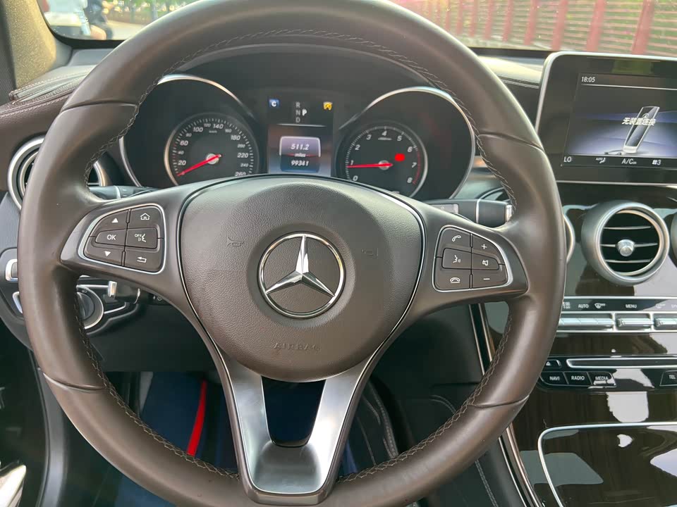 Mercedes-Benz GLC Mercedes-Benz GLC