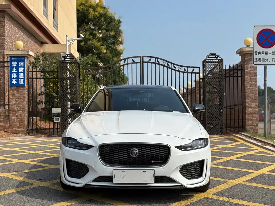 Jaguar XEL
