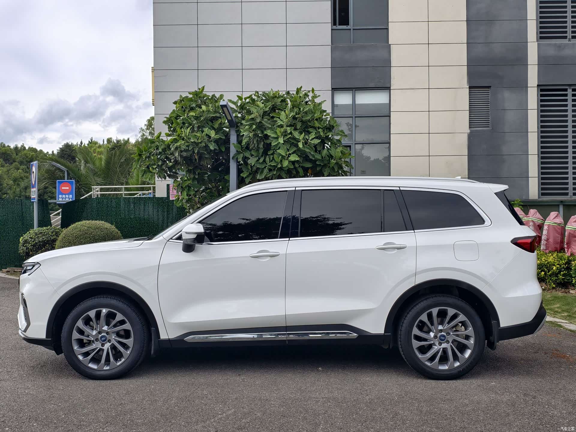Ford Equator, 2021 7