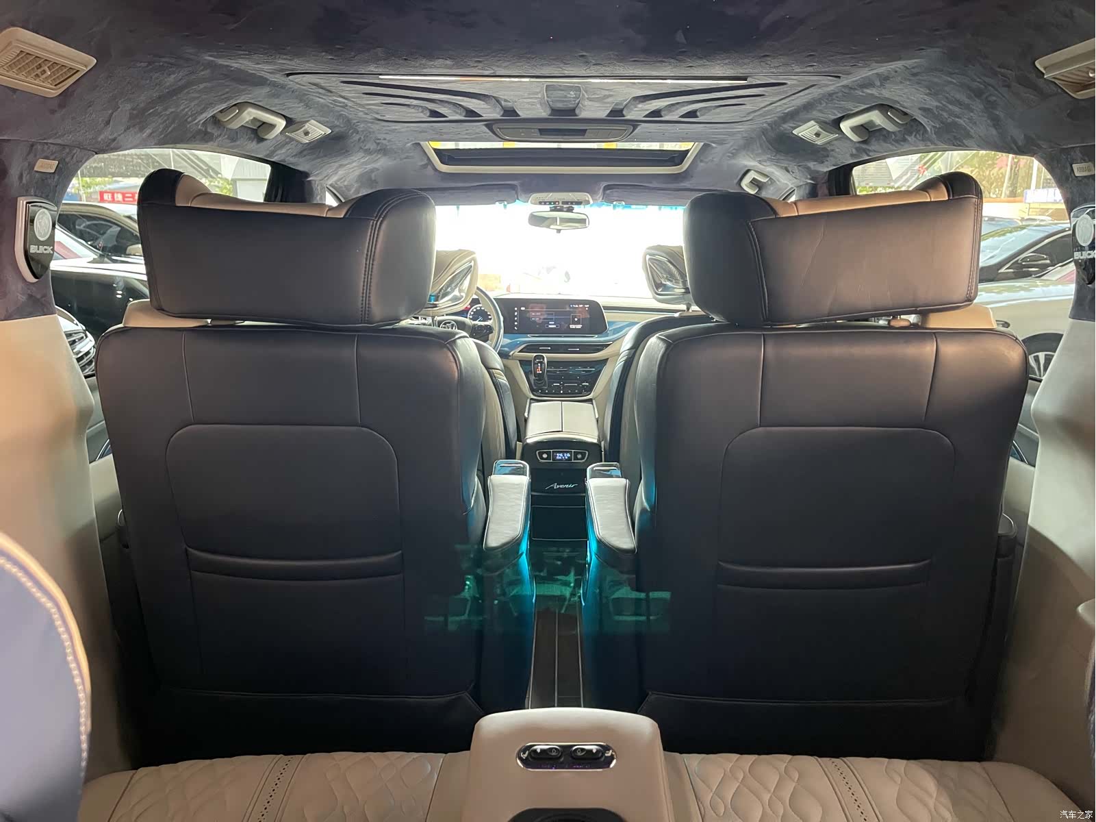 Buick GL8, 2021 6