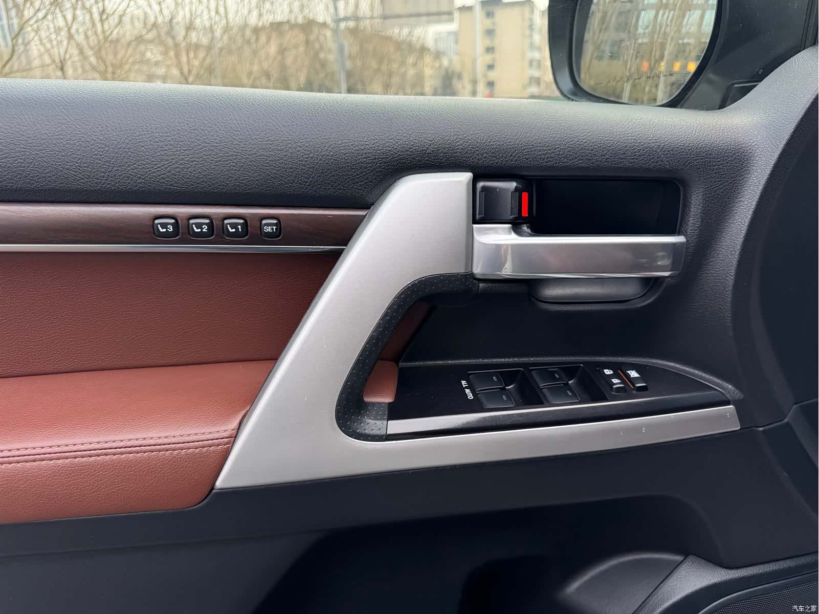 Toyota Land Cruiser, 2017 8