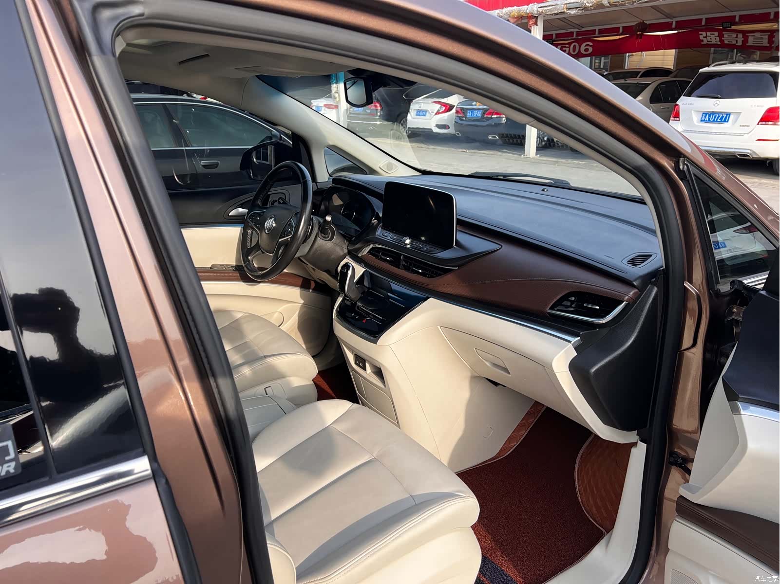 Buick GL8, 2020 18