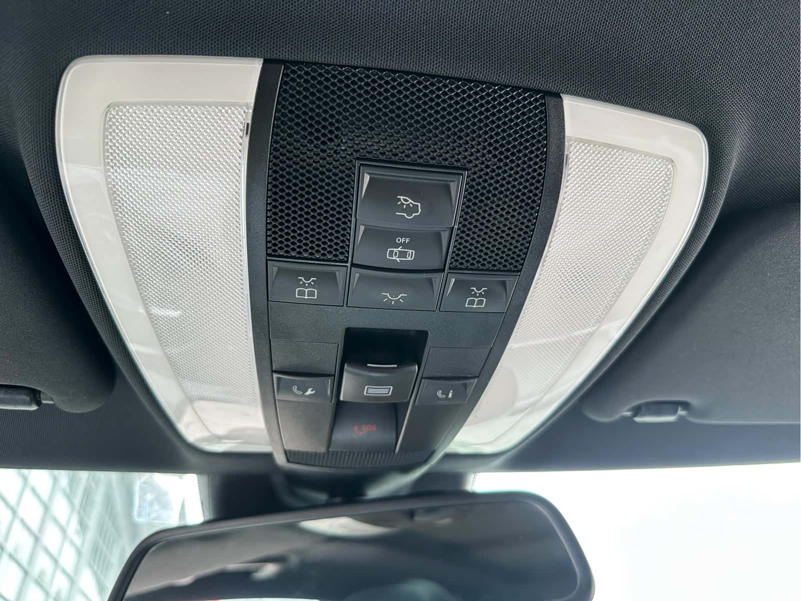 Mercedes-Benz E-Class, 2017 16
