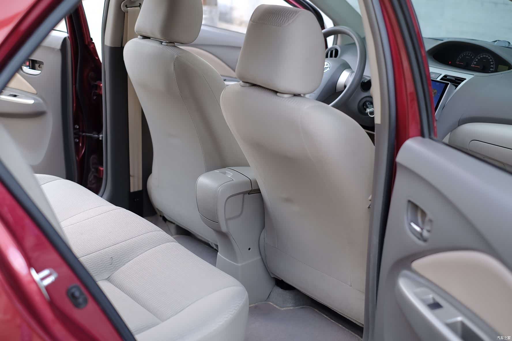 Toyota GL-S, 2012 55
