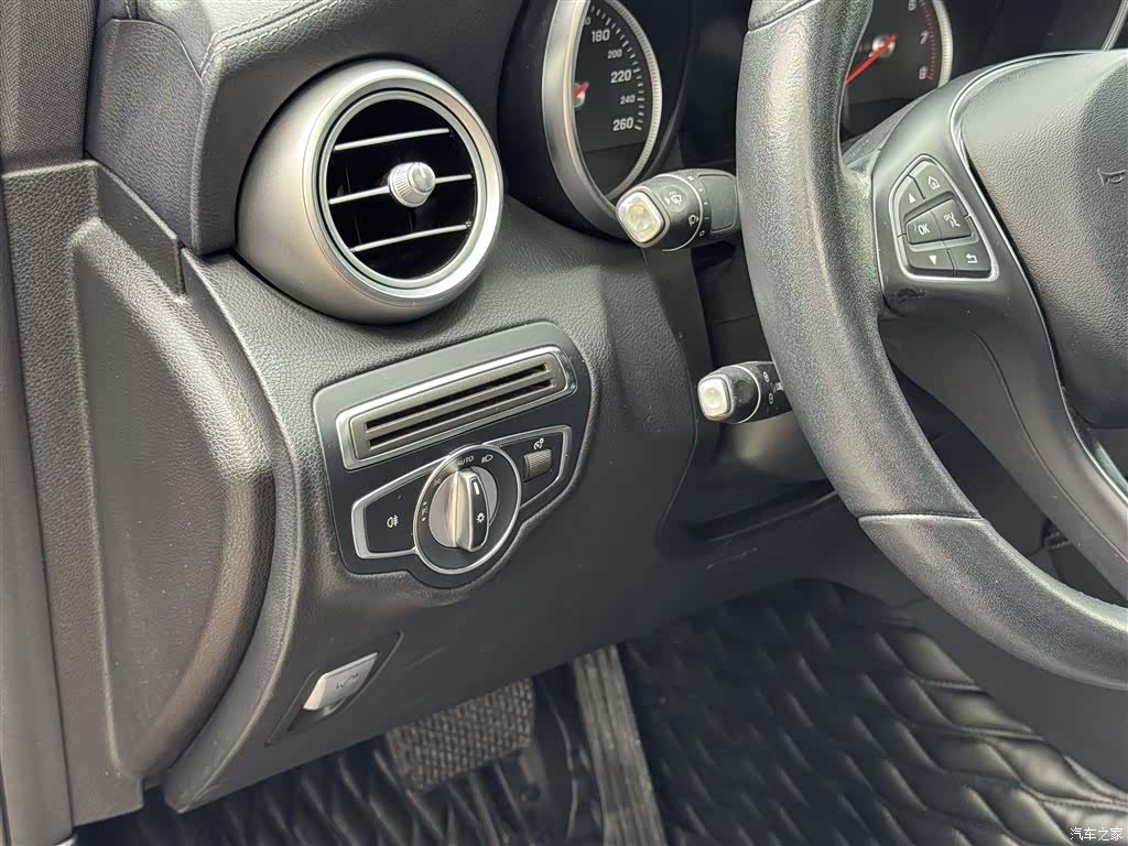 Mercedes-Benz GLC, 2018 30