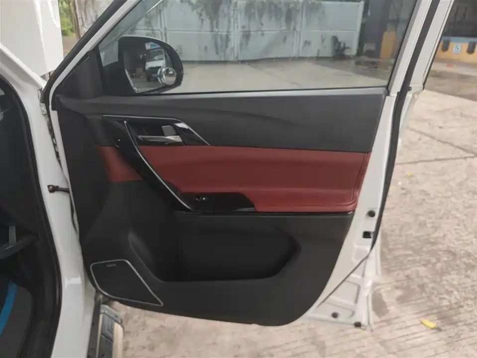 Forthing Popular T5 Forthing Popular T5