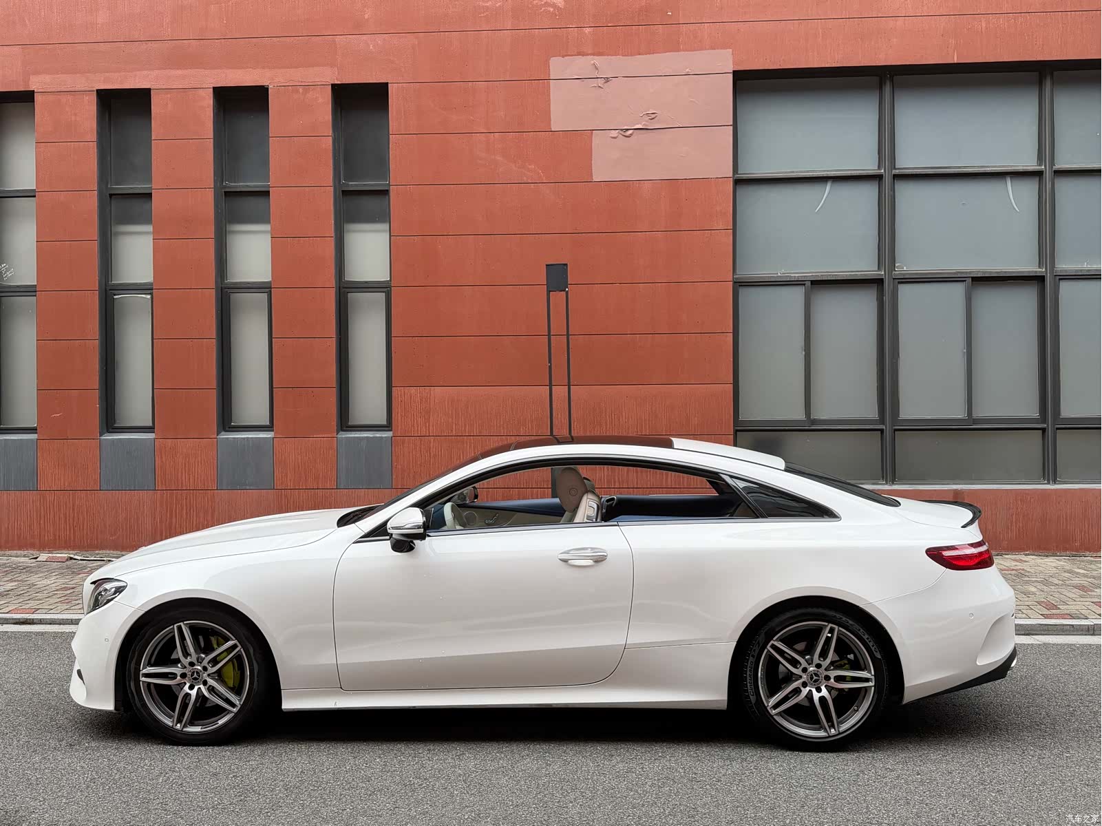 Mercedes-Benz E-Class, 2020 18