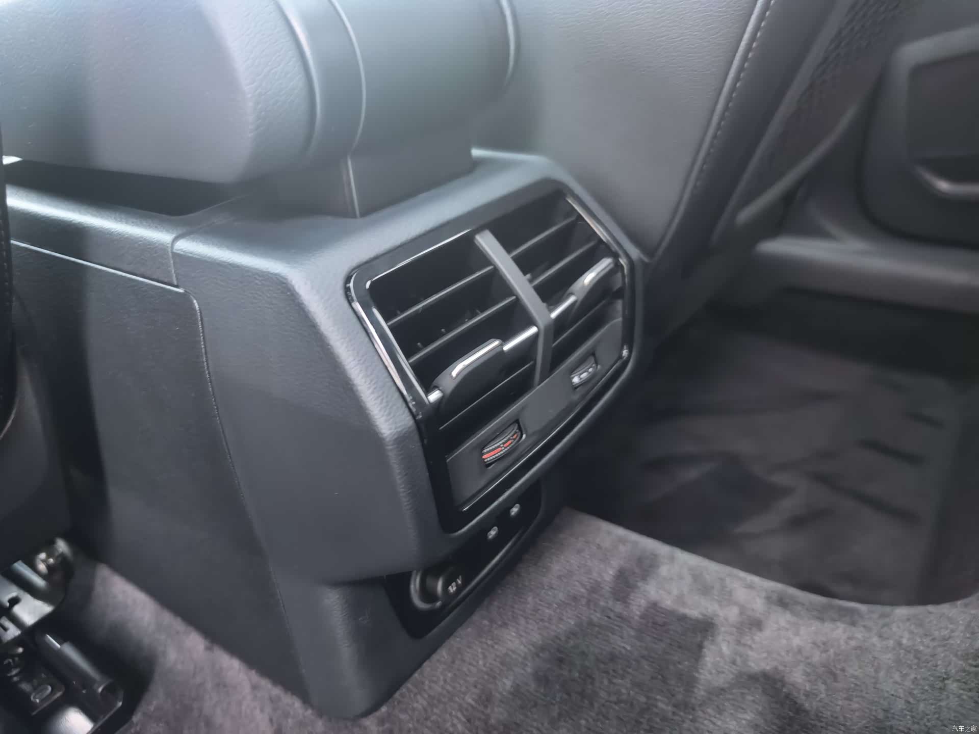 Audi Q3, 2022 12