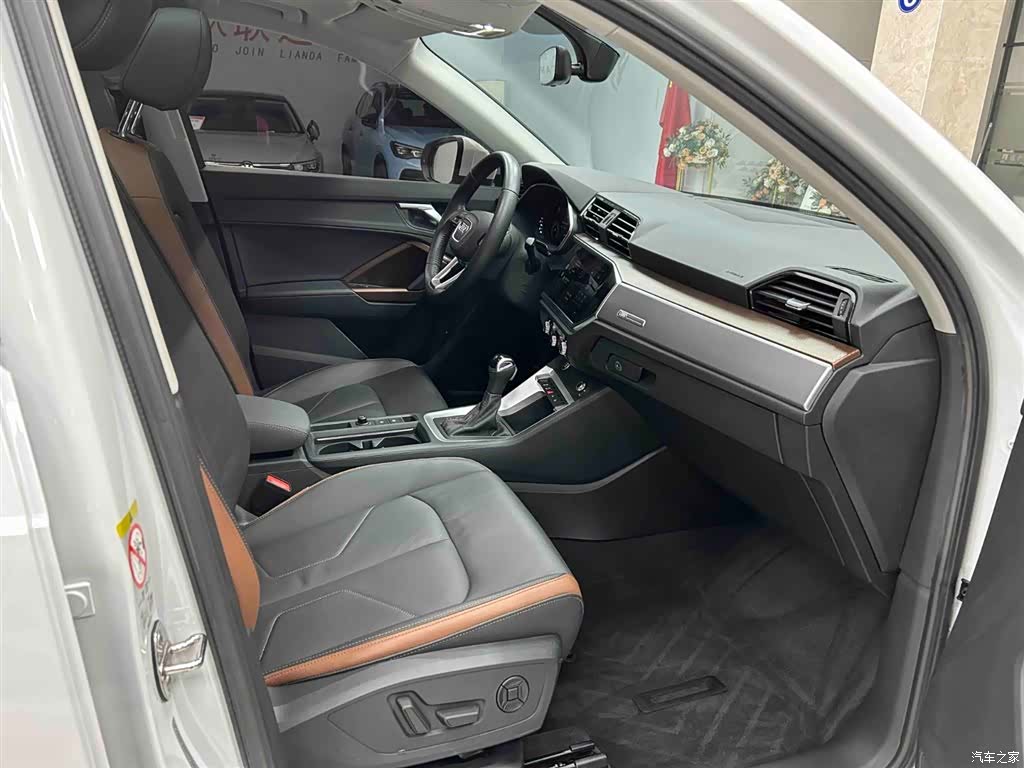 Audi Q3, 2022 13