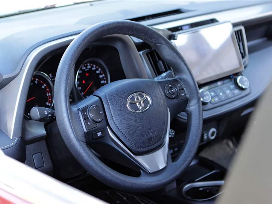 Toyota RAV4 Rongfang