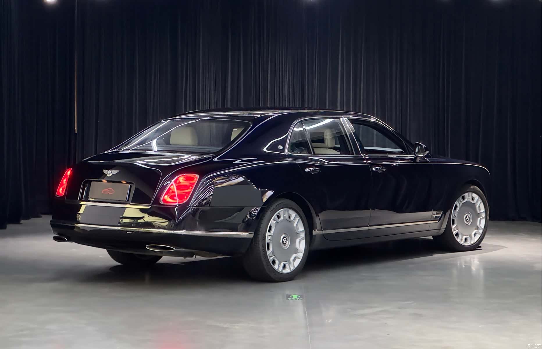 Bentley Mulsanne, 2012 6